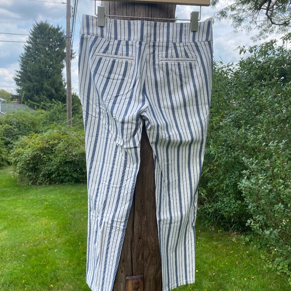 Ann Taylor LOFT White/Blue Stripped Pant Size US 2 - Picture 5 of 5